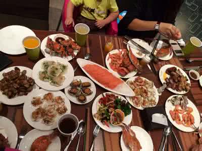 金鲨海鲜自助餐厅加盟
