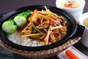 香他她煲仔饭产品 门店图片