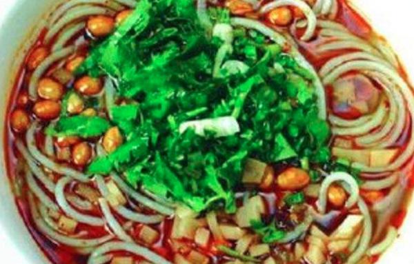 牛牛站酸辣粉产品 门店图片