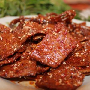 岳阳开味客零食店的成本是多少？预计低至9.9万