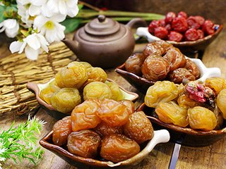 万果汇零食加盟费用是多少钱？