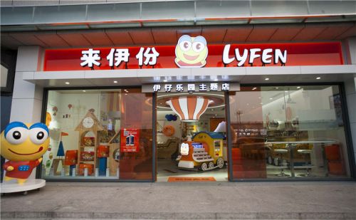 2018休闲小零食哪家好?贪吃小站、伊味儿零食排行榜