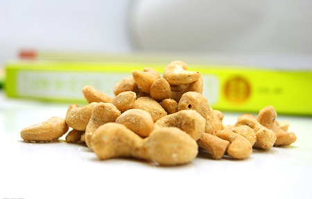 开个零食店利润情况怎么样？