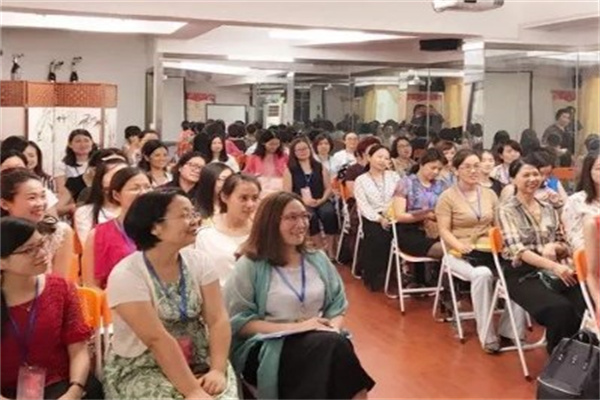 幸福女子学堂