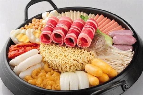 闺蜜家年糕火锅