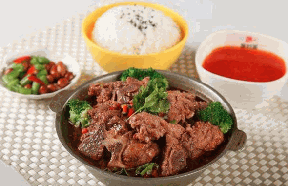 犟样儿酱骨饭