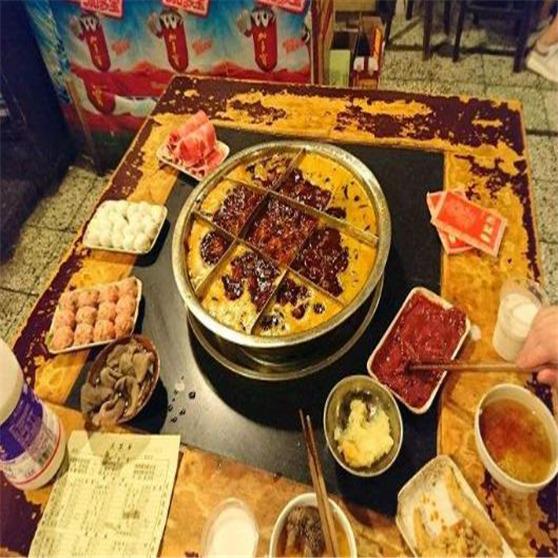 【重庆邓莽子老火锅加盟】