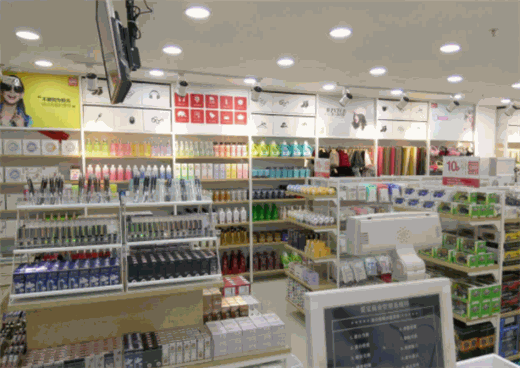 优尚城品快时尚百货产品 门店图片