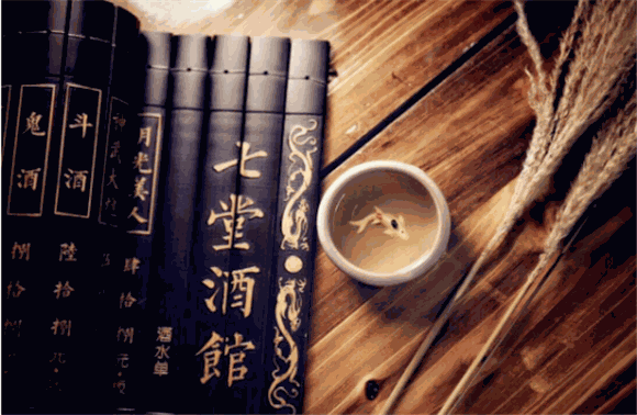 七堂酒馆加盟