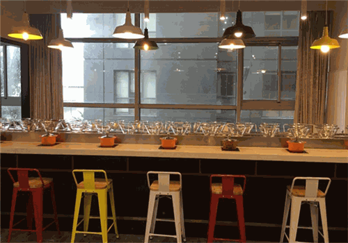 奔跑吧旋转小火锅产品 门店图片