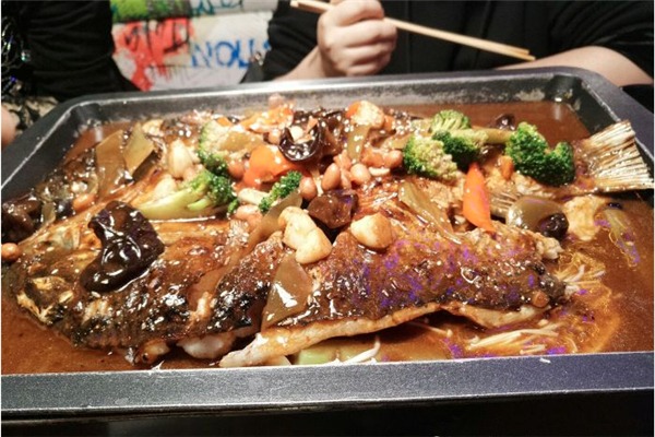 俏巴蜀烤鱼坊产品 门店图片