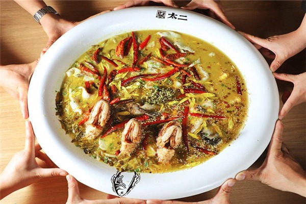 鼎太二老坛子酸菜鱼产品 门店图片