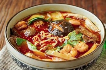 麻姥骨汤麻辣烫产品 门店图片