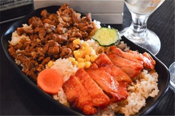 1942烤肉饭产品 门店图片