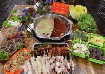 六婆串串香火锅产品 门店图片