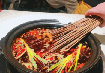 钢管厂五区小郡肝串串香产品 门店图片