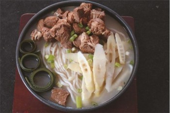 馋二坛小锅米线产品 门店图片