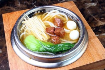 馋二坛小锅米线产品 门店图片