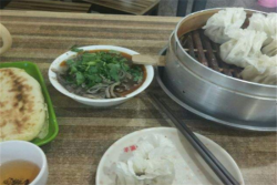 羊满山烧麦羊杂