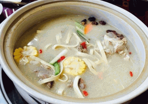 巴食骨煲火锅加盟