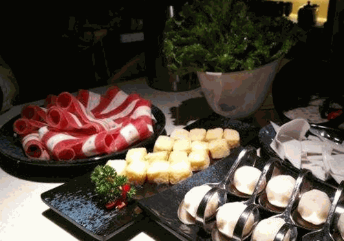 鹿鸣驿火锅加盟