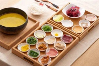 一线小生过桥米线产品 门店图片