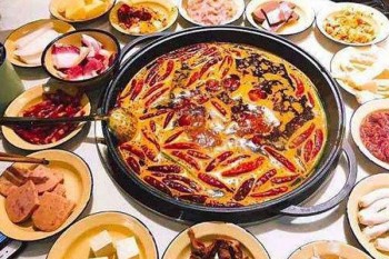 十盘九碗市井火锅产品 门店图片