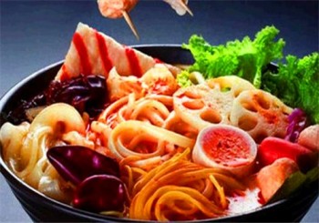 八品红舌麻辣烫产品 门店图片