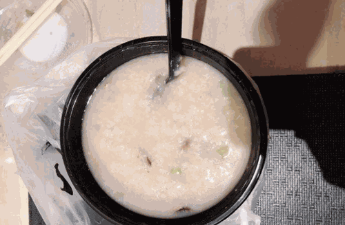 粤港湾砂锅粥