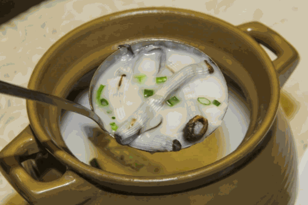 荔记泥虫粥