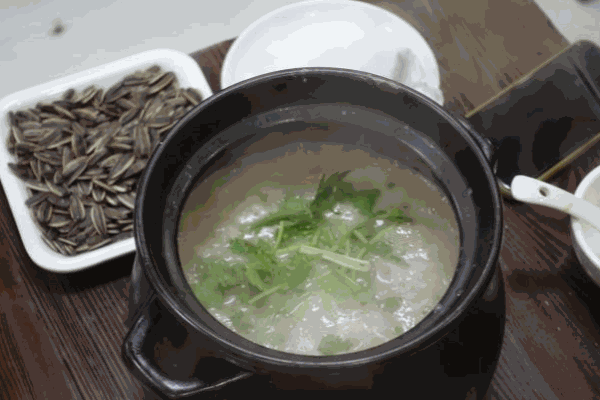 潮汕海鲜砂锅粥大排档