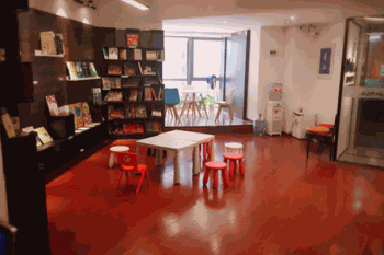 鲸鱼教育少儿美术产品 门店图片