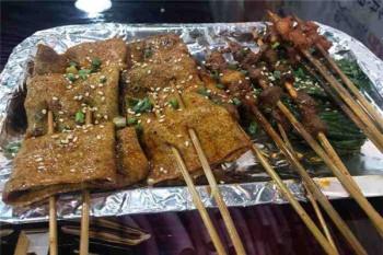 黄氏小海丁老烧烤产品 门店图片