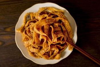 河洛飘香手工辣条产品 门店图片