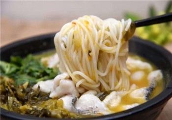 聚美味酸菜鱼米线加盟