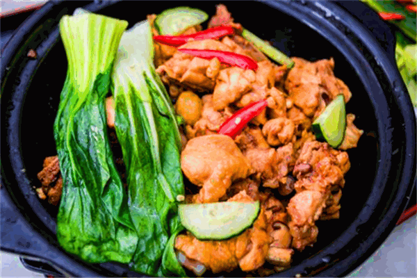 鸿鸣摩尔黄焖鸡