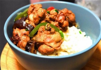 小哥俩黄焖鸡米饭产品 门店图片