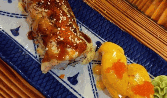 小草日式料理