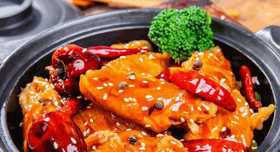锅先森卤肉饭