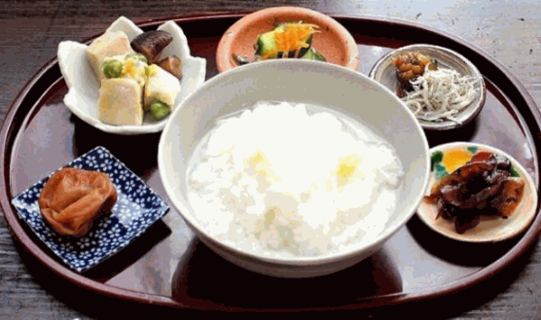 江户左岸日式简餐加盟