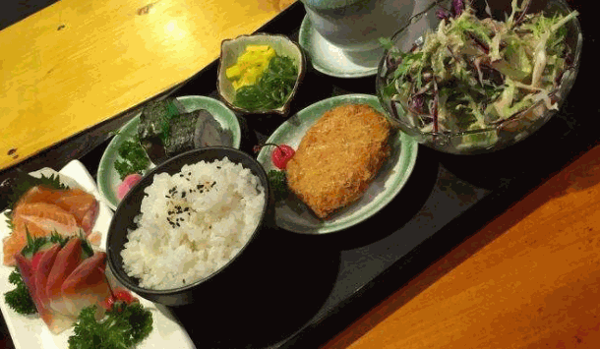 江户左岸日式简餐加盟