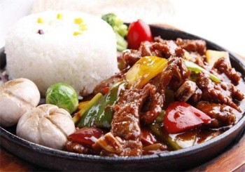 三个大叔黑椒牛肉饭产品 门店图片