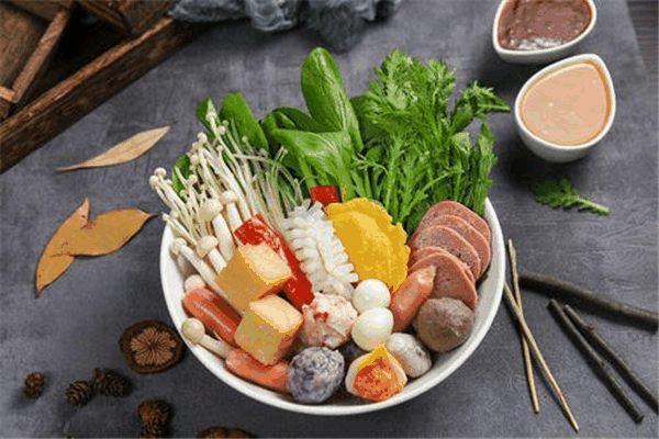 小拌同学麻辣拌加盟