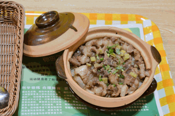 锋味煲仔饭