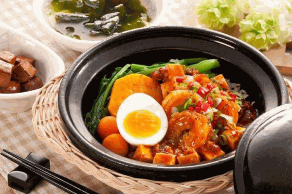 波波煲仔饭加盟
