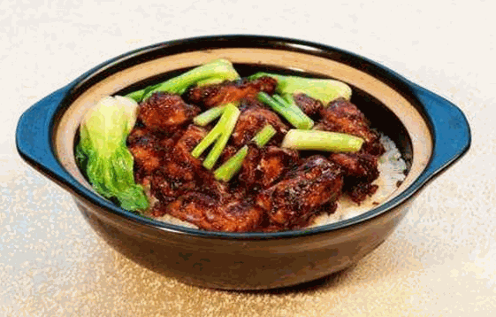 行途煲仔饭