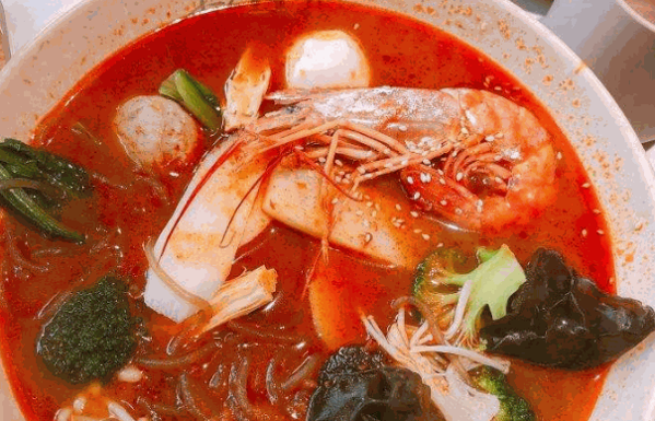 百味婆婆麻辣烫