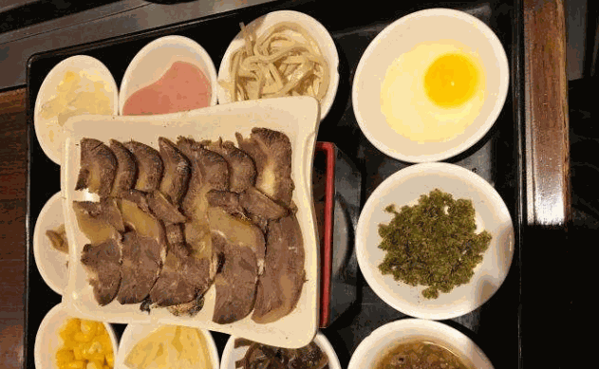 阿呆米线