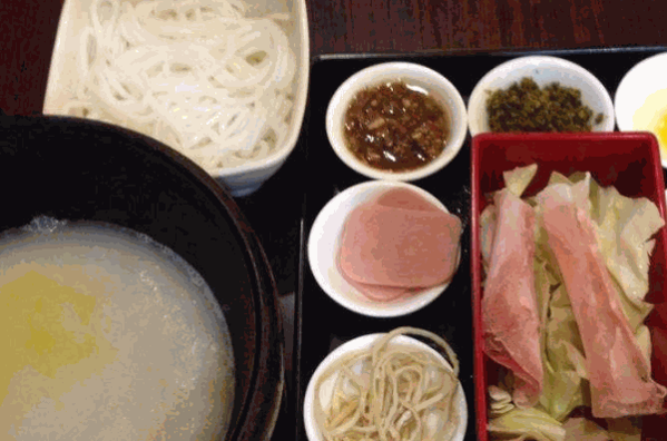 原汁缘味过桥米线