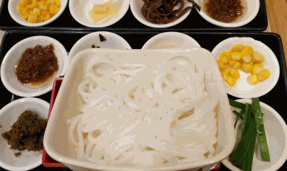 桥馨缘过桥米线